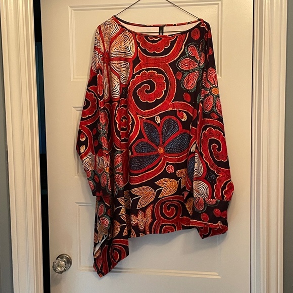 Multicolour fleece asymmetrical tunic - Picture 1 of 1